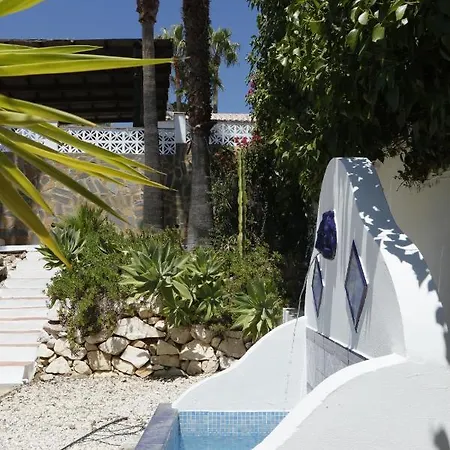 Camachuelo Holiday Villa *
