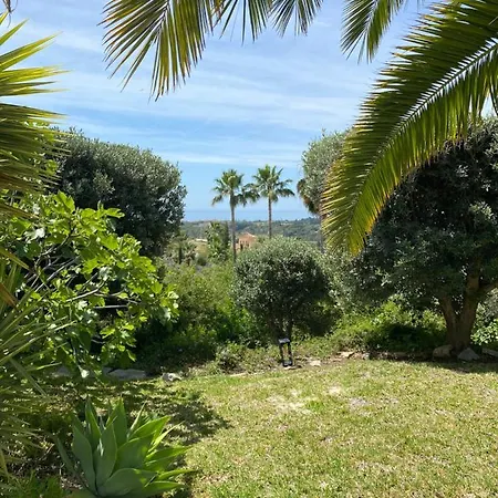 Camachuelo Holiday Villa Estepona